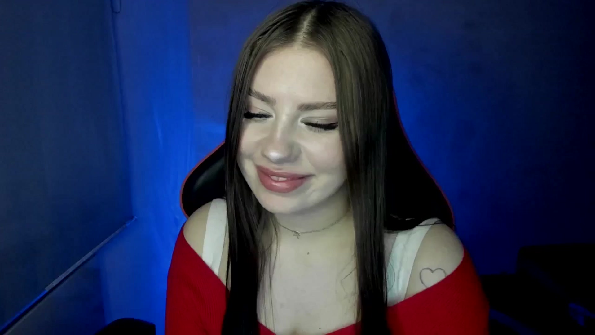 Gallery image thumbnail from FlyingDream's myfreecams stream on, 04/25/2025, 14:08 image 6 of 20