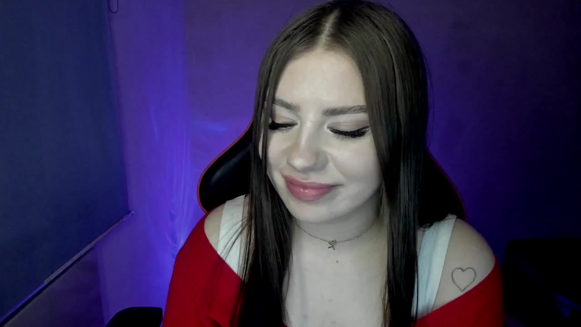Gallery image thumbnail from FlyingDream's myfreecams stream on, 04/25/2025, 14:08 image 15 of 20