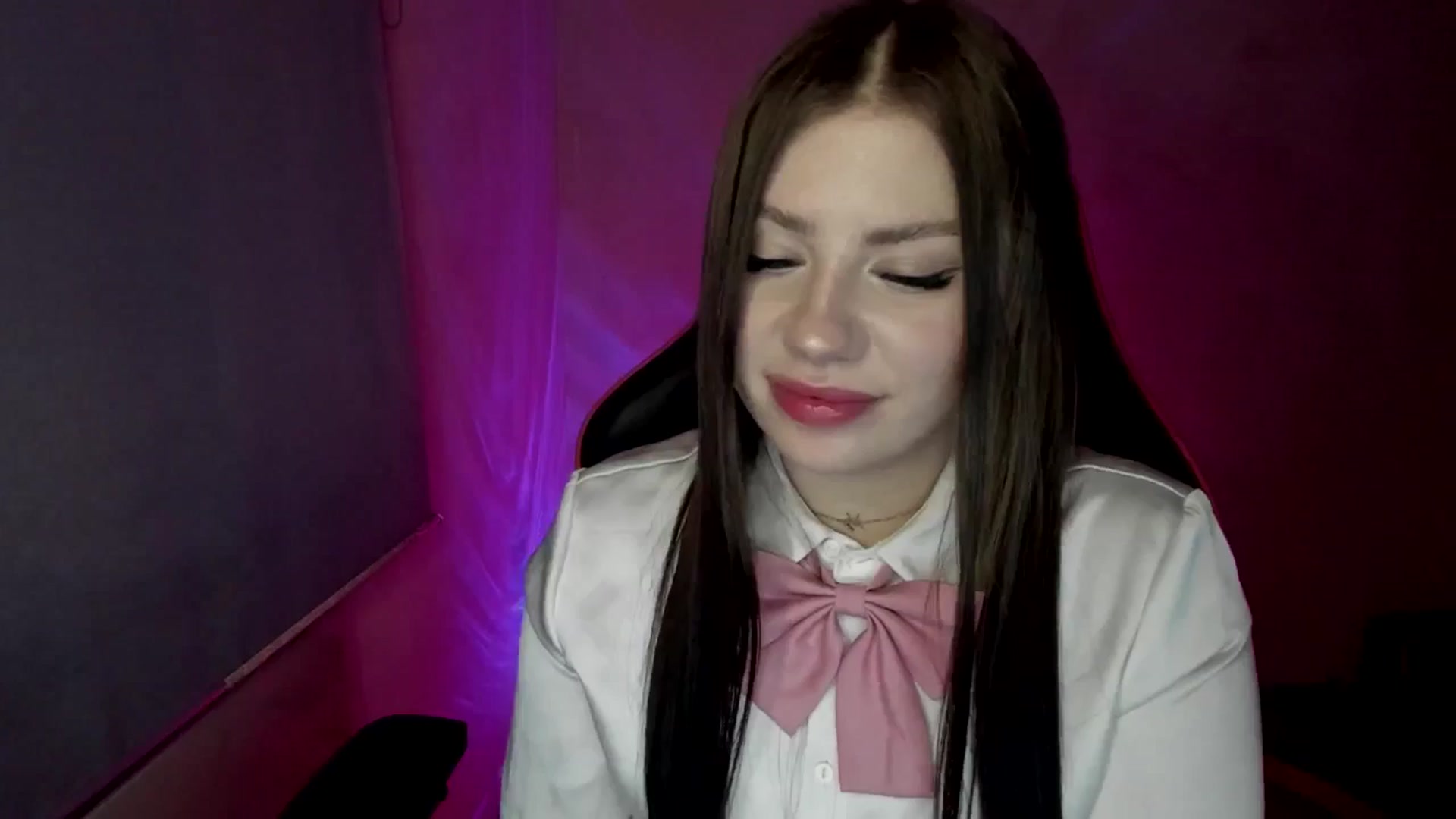 Gallery image thumbnail from FlyingDream's myfreecams stream on, 04/26/2025, 15:10 image 6 of 20