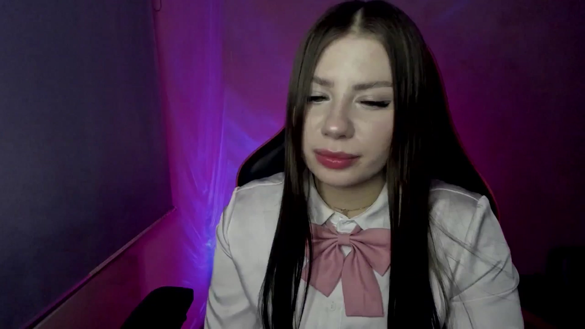Gallery image thumbnail from FlyingDream's myfreecams stream on, 04/26/2025, 15:10 image 16 of 20