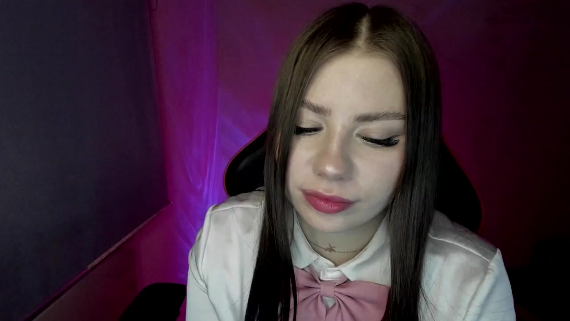 Gallery image thumbnail from FlyingDream's myfreecams stream on, 04/26/2025, 15:10 image 19 of 20