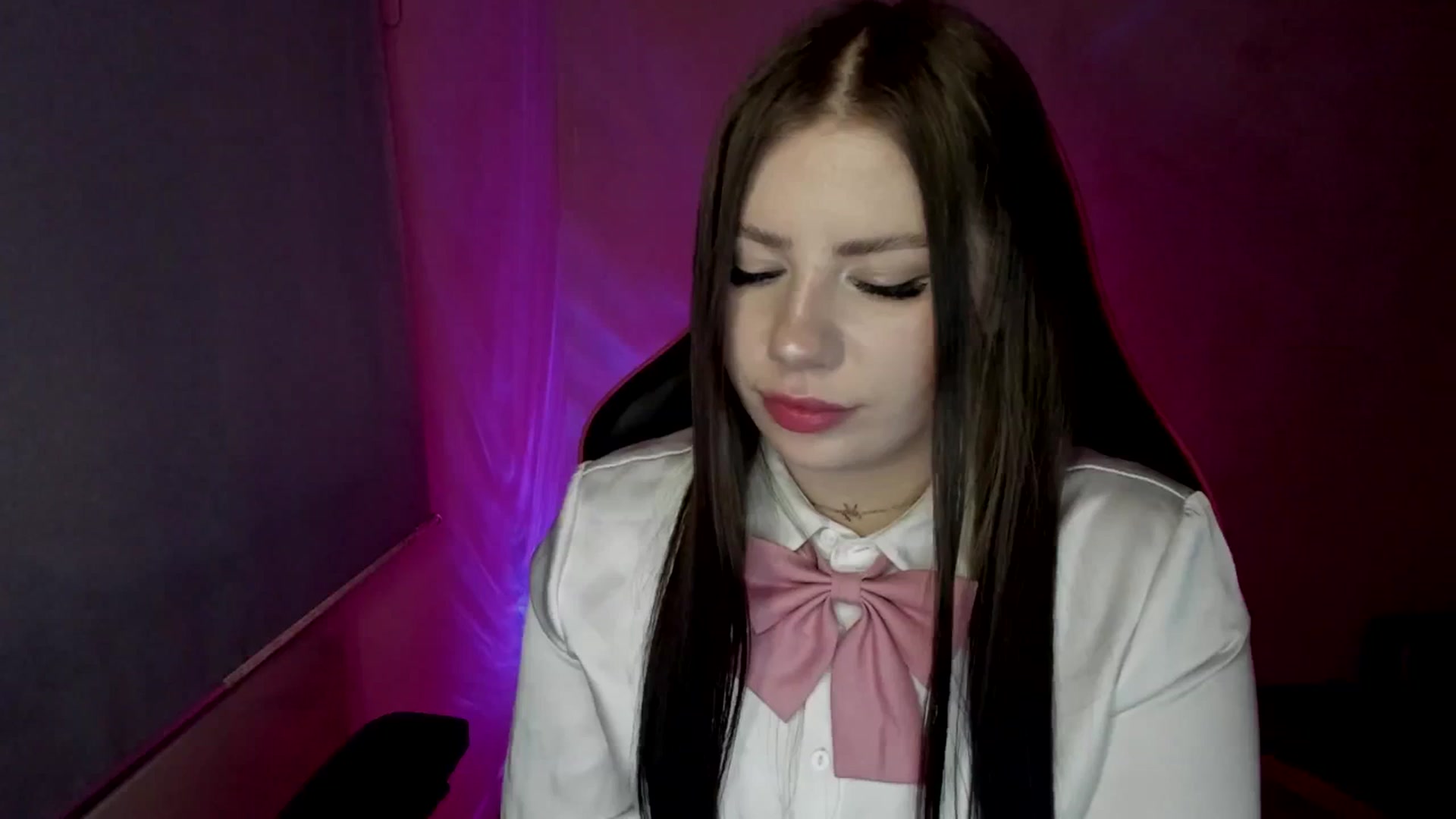 Gallery image thumbnail from FlyingDream's myfreecams stream on, 04/26/2025, 15:10 image 8 of 20