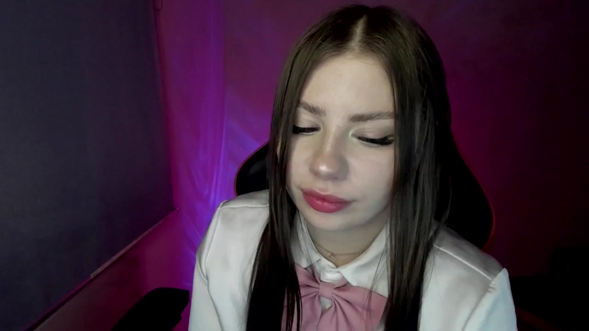 Gallery image thumbnail from FlyingDream's myfreecams stream on, 04/26/2025, 15:10 image 10 of 20