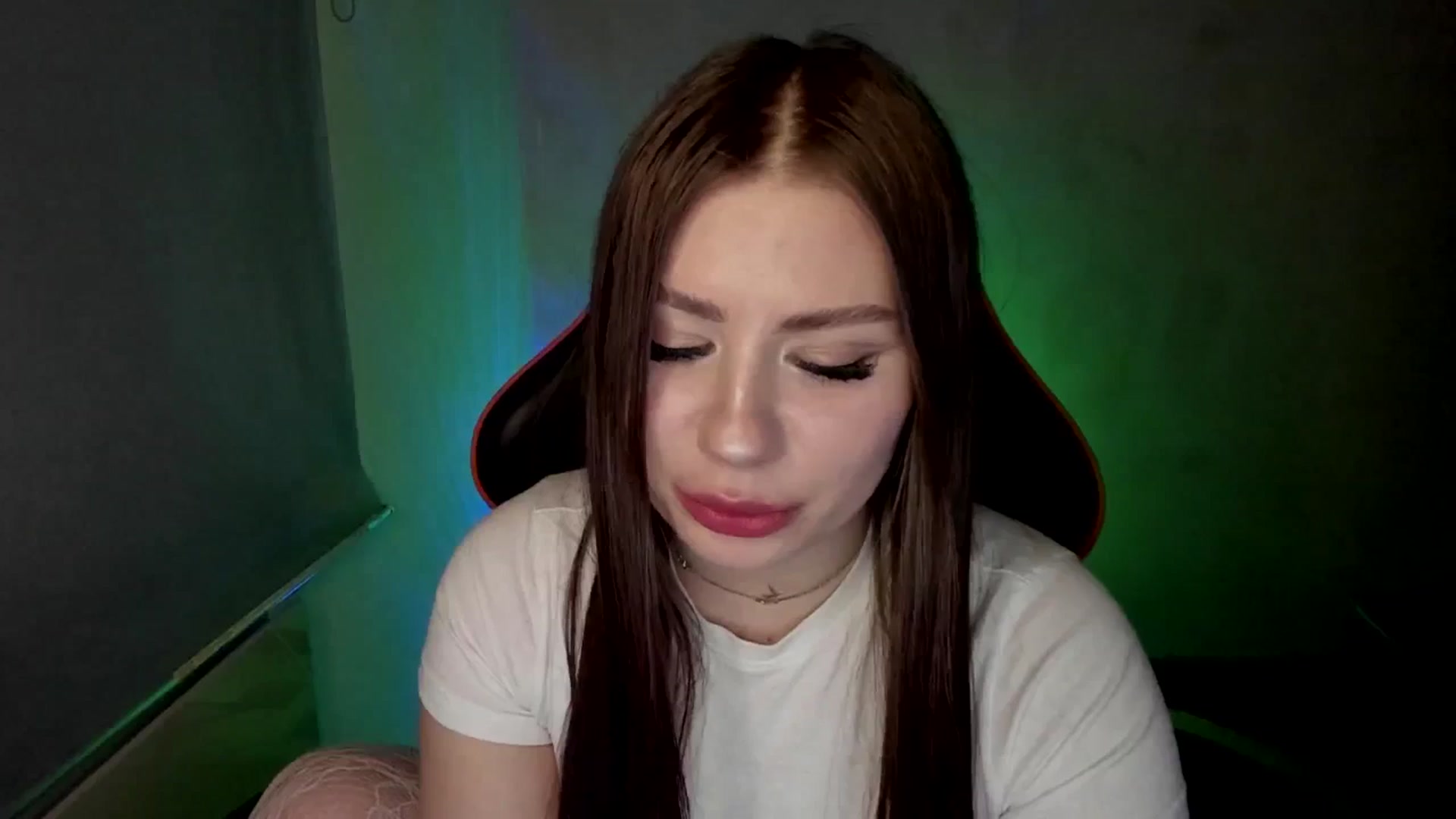 Gallery image thumbnail from FlyingDream's myfreecams stream on, 04/29/2025, 18:11 image 11 of 20