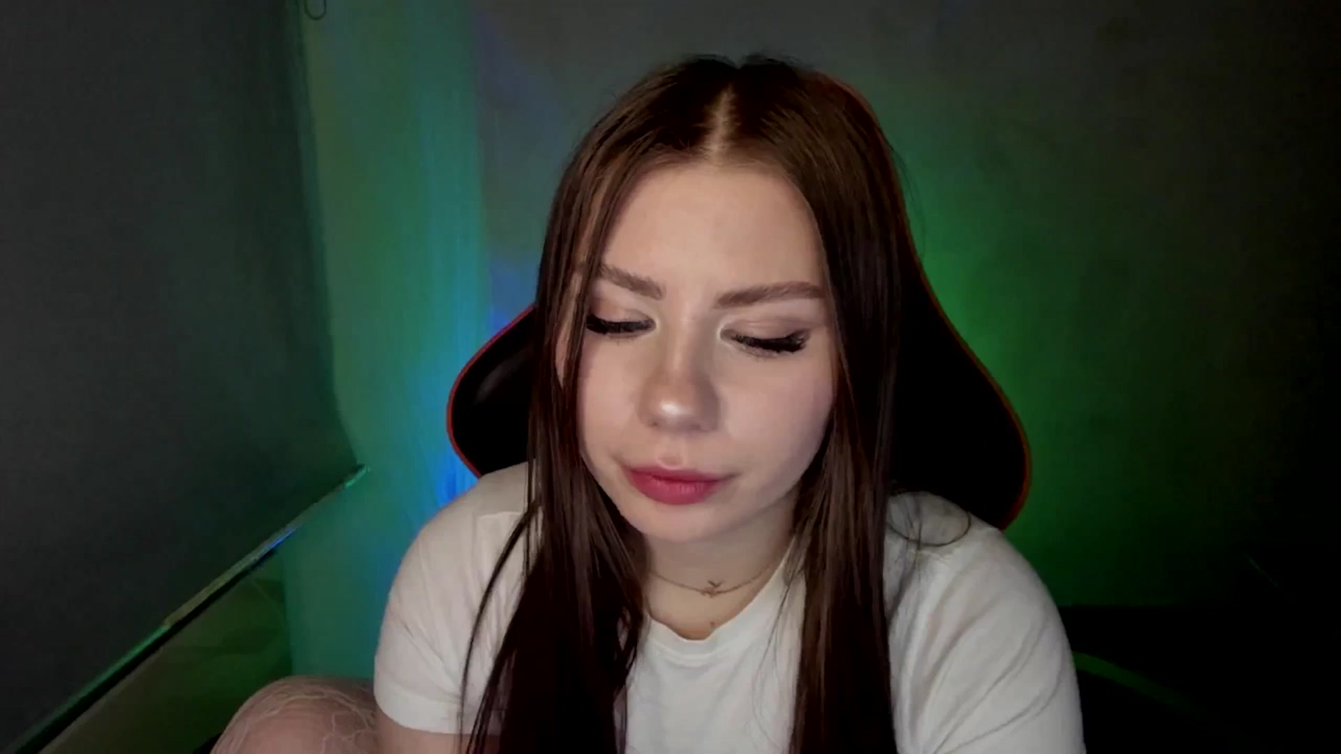 Gallery image thumbnail from FlyingDream's myfreecams stream on, 04/29/2025, 18:11 image 7 of 20