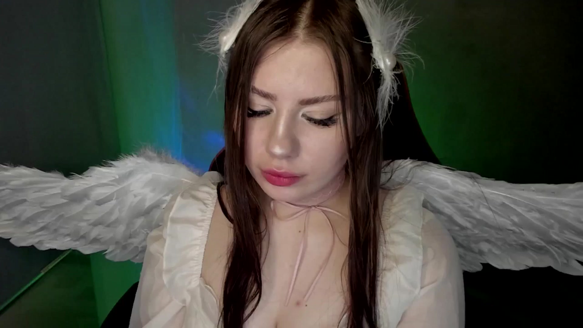 Gallery image thumbnail from FlyingDream's myfreecams stream on, 05/05/2025, 13:27 image 9 of 20
