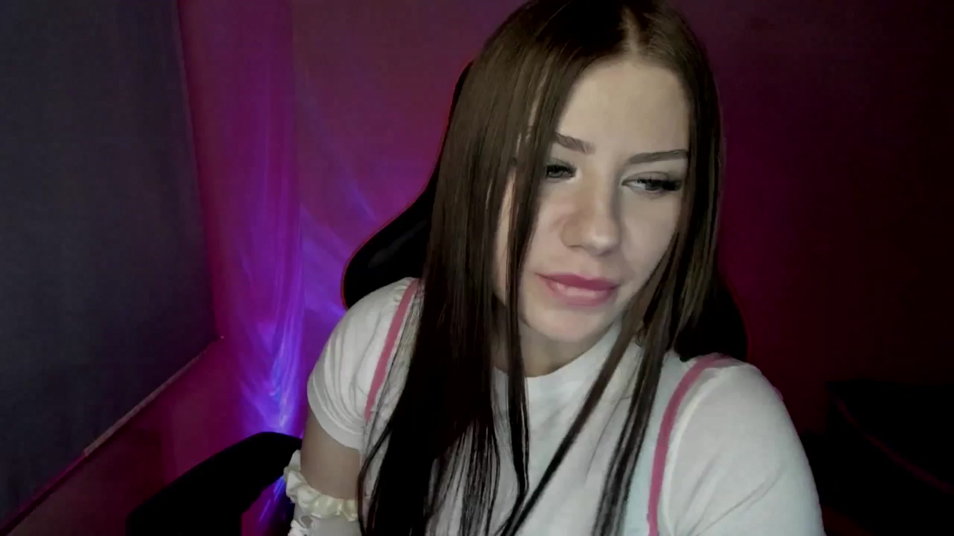 Gallery image thumbnail from FlyingDream's myfreecams stream on, 05/07/2025, 13:30 image 11 of 20