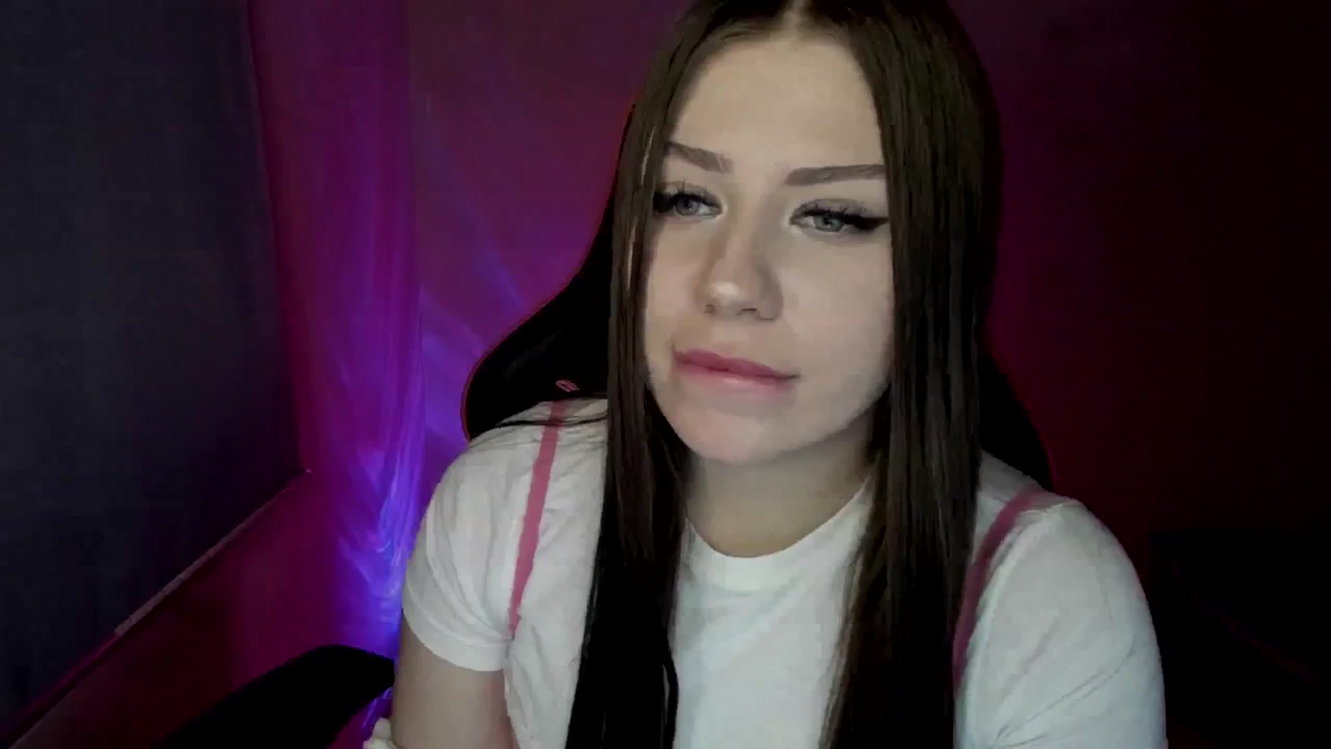 Gallery image thumbnail from FlyingDream's myfreecams stream on, 05/07/2025, 13:30 image 20 of 20