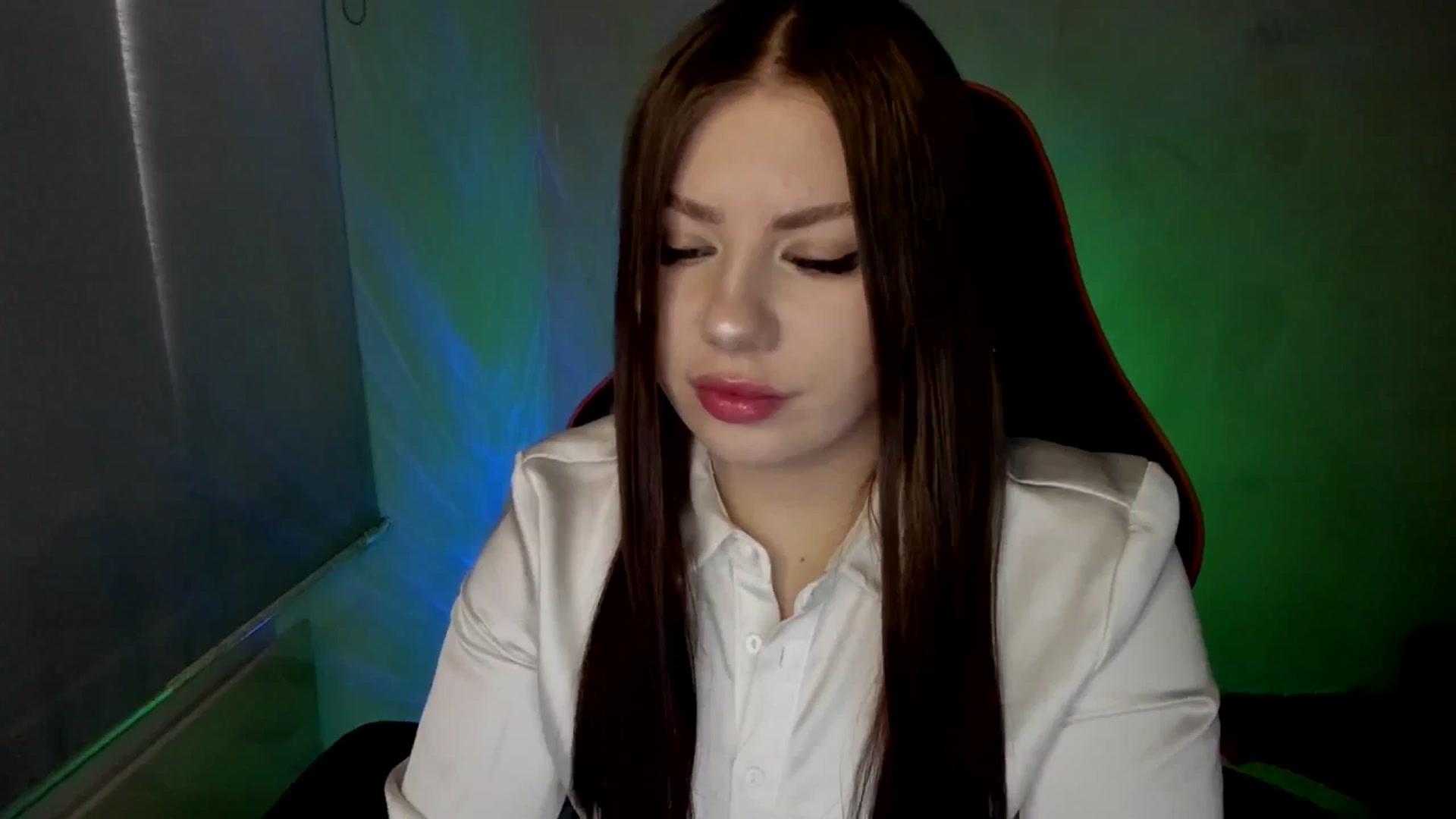 Gallery image thumbnail from FlyingDream's myfreecams stream on, 05/16/2025, 11:07 image 4 of 20