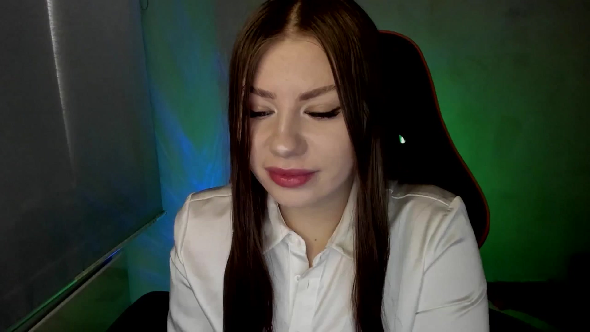 Gallery image thumbnail from FlyingDream's myfreecams stream on, 05/16/2025, 11:07 image 6 of 20
