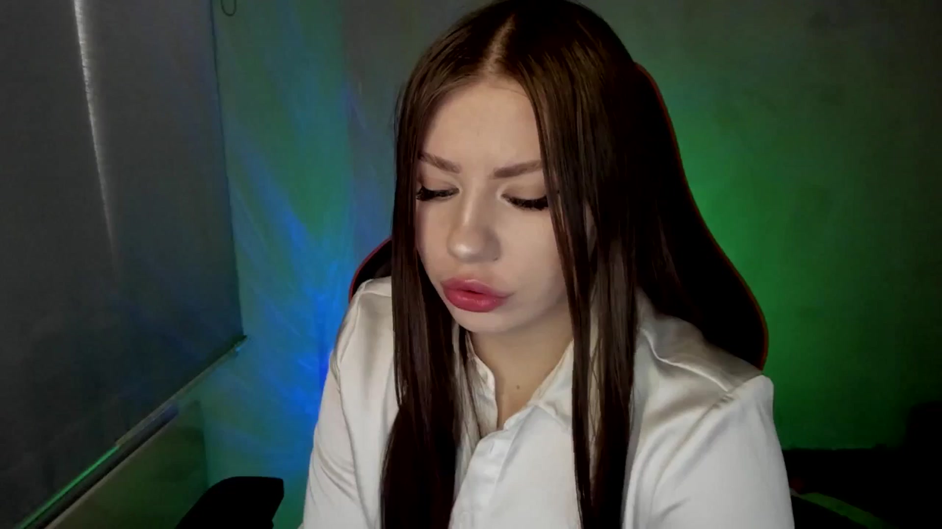 Gallery image thumbnail from FlyingDream's myfreecams stream on, 05/16/2025, 11:07 image 8 of 20