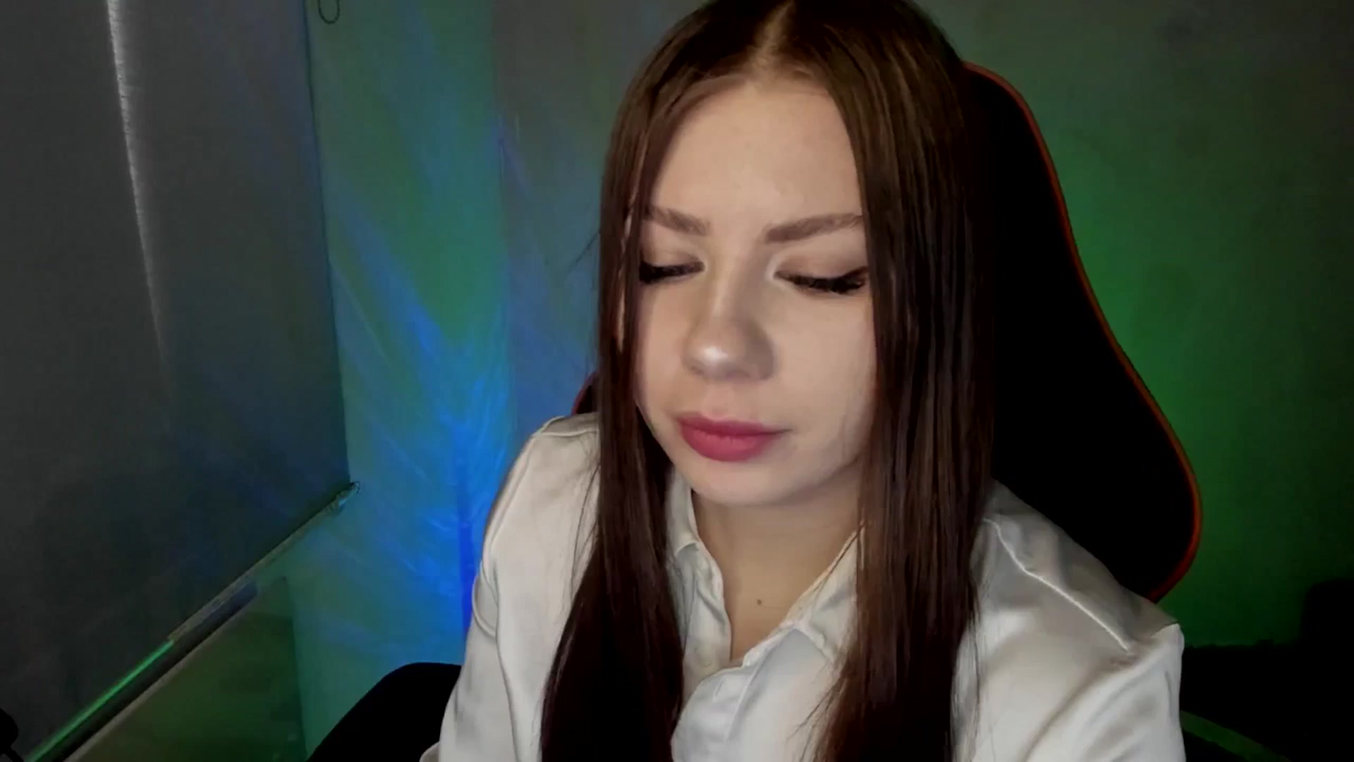 Gallery image thumbnail from FlyingDream's myfreecams stream on, 05/16/2025, 11:07 image 18 of 20