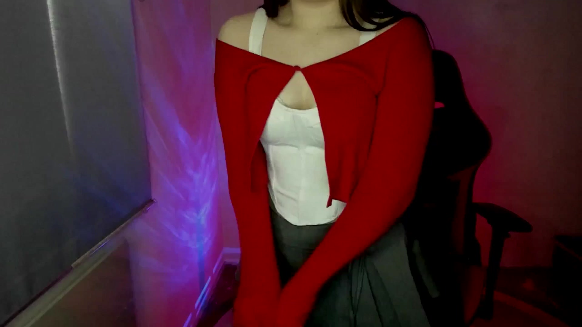 Gallery image thumbnail from FlyingDream's myfreecams stream on, 05/17/2025, 13:09 image 6 of 20