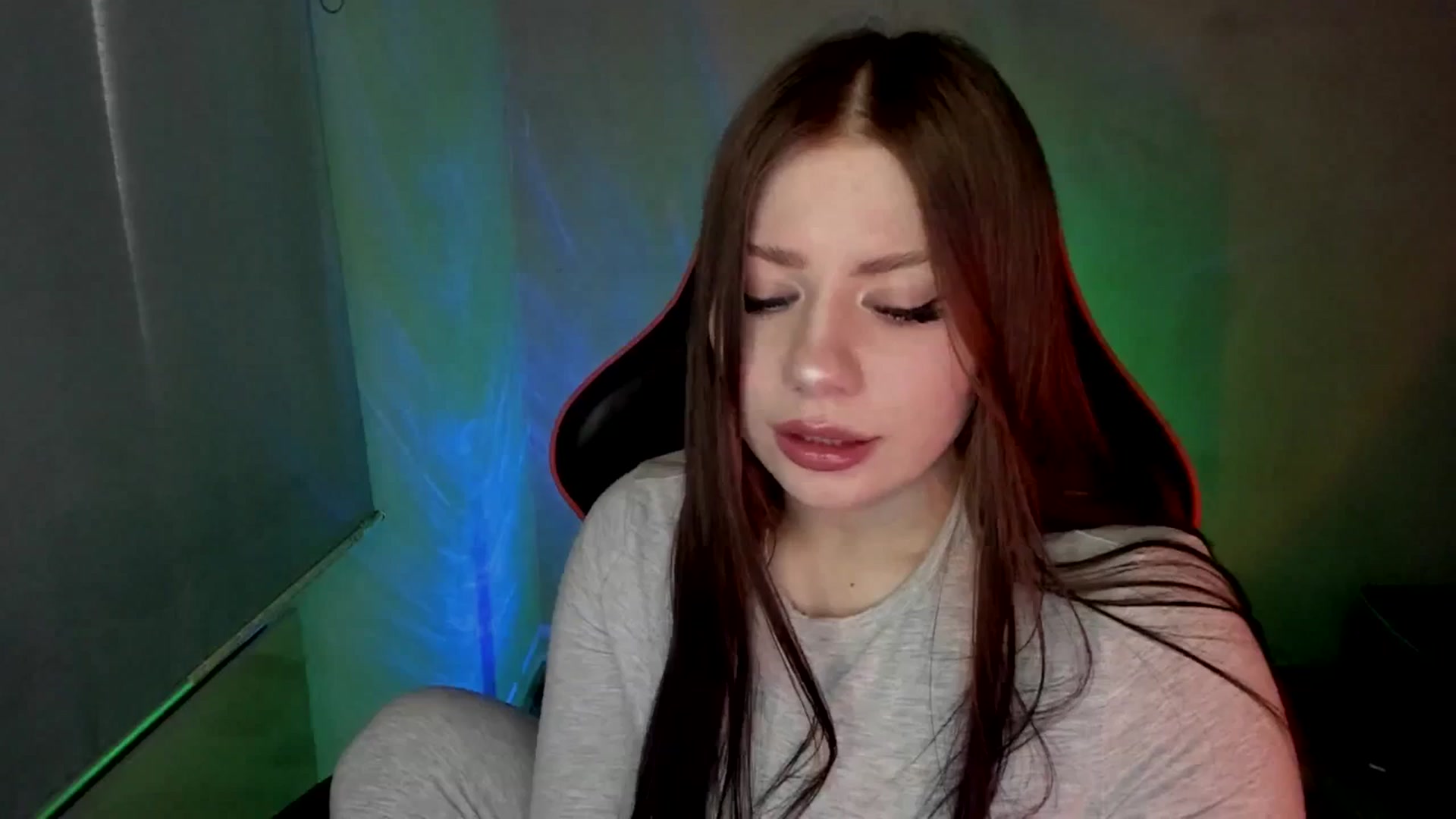 Gallery image thumbnail from FlyingDream's myfreecams stream on, 05/20/2025, 16:04 image 1 of 20