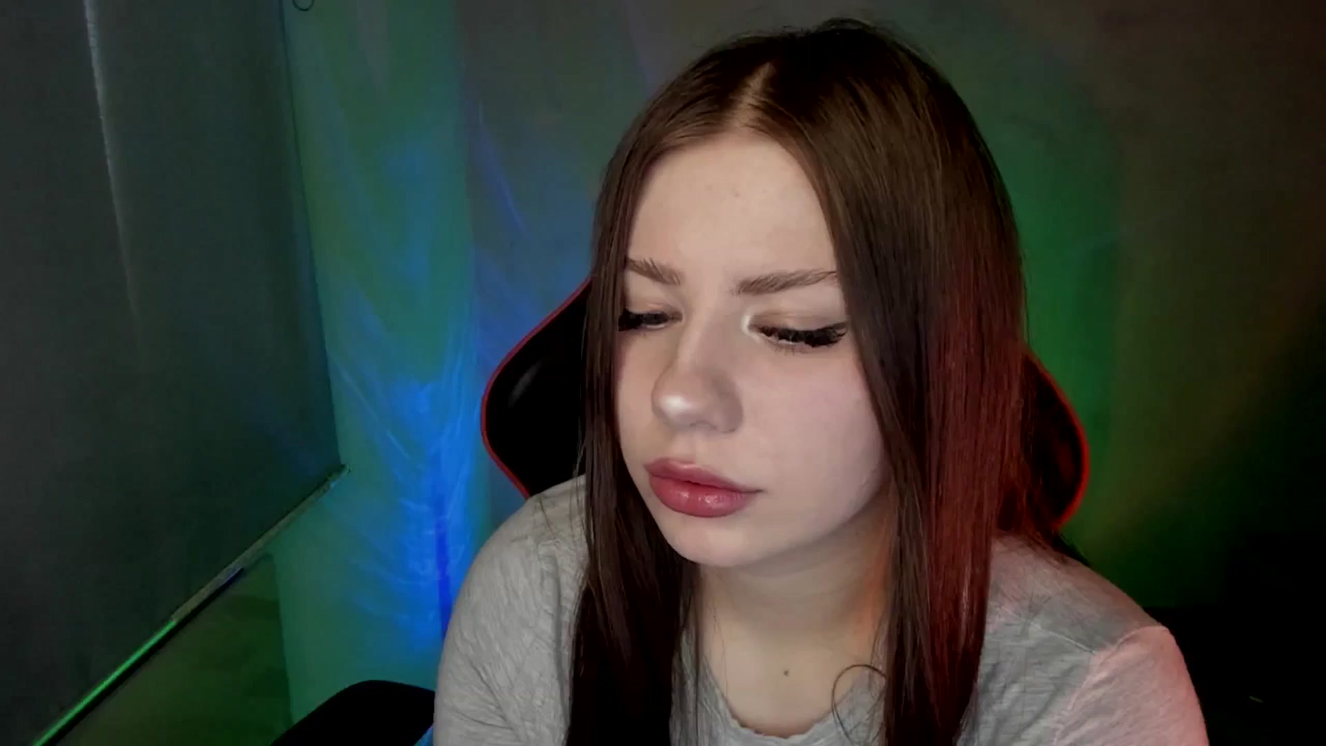Gallery image thumbnail from FlyingDream's myfreecams stream on, 05/20/2025, 16:04 image 7 of 20