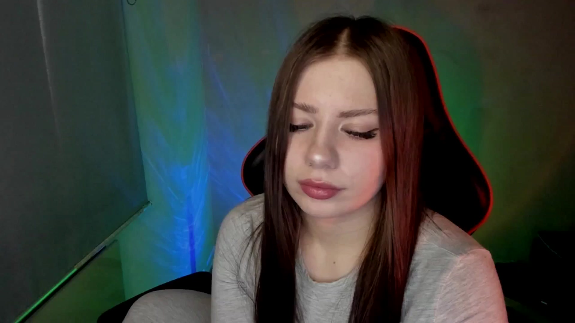 Gallery image thumbnail from FlyingDream's myfreecams stream on, 05/20/2025, 16:04 image 18 of 20