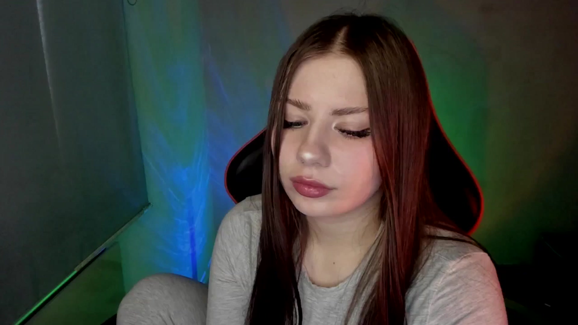 Gallery image thumbnail from FlyingDream's myfreecams stream on, 05/20/2025, 16:04 image 6 of 20
