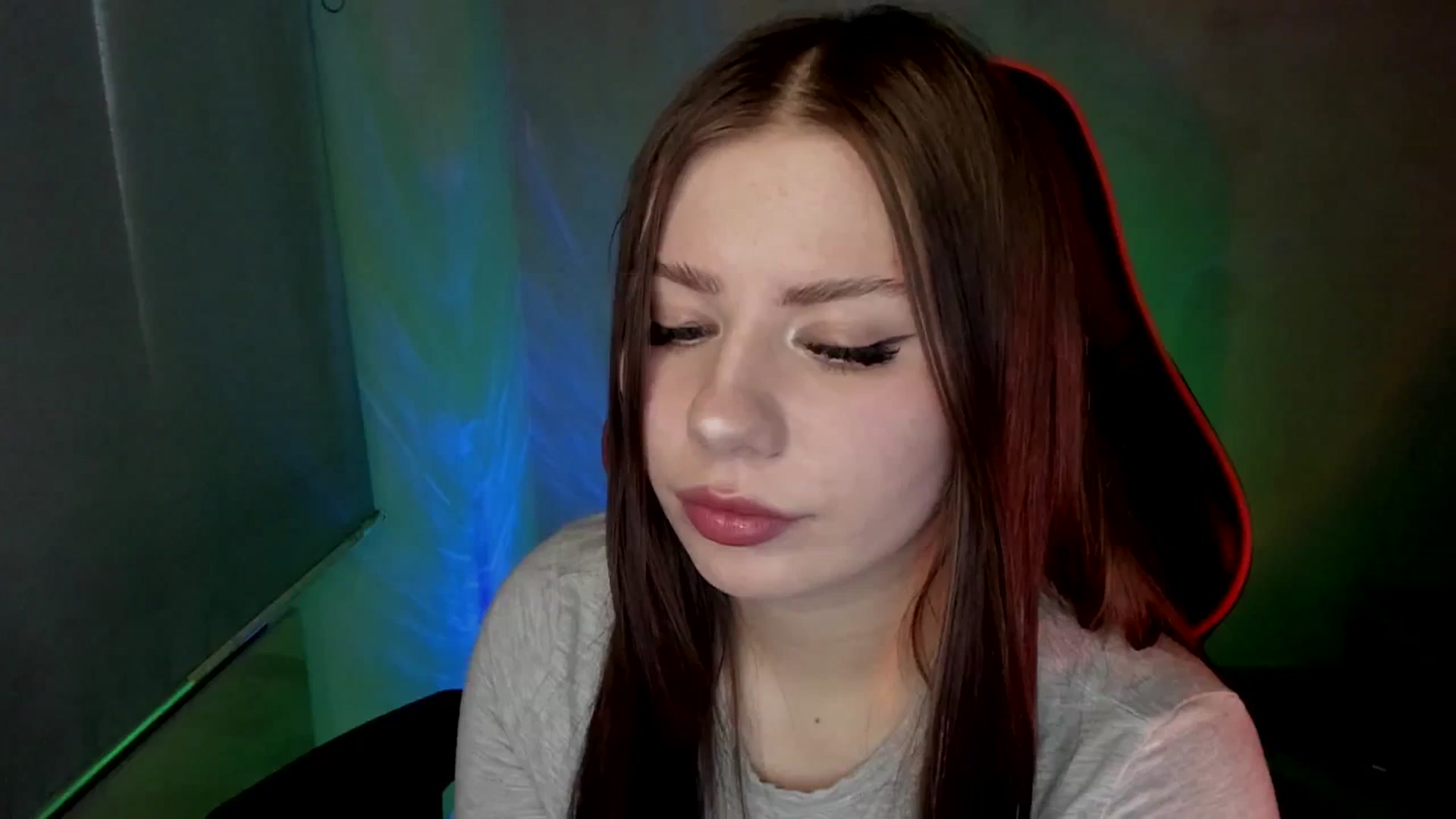 Gallery image thumbnail from FlyingDream's myfreecams stream on, 05/20/2025, 16:04 image 9 of 20