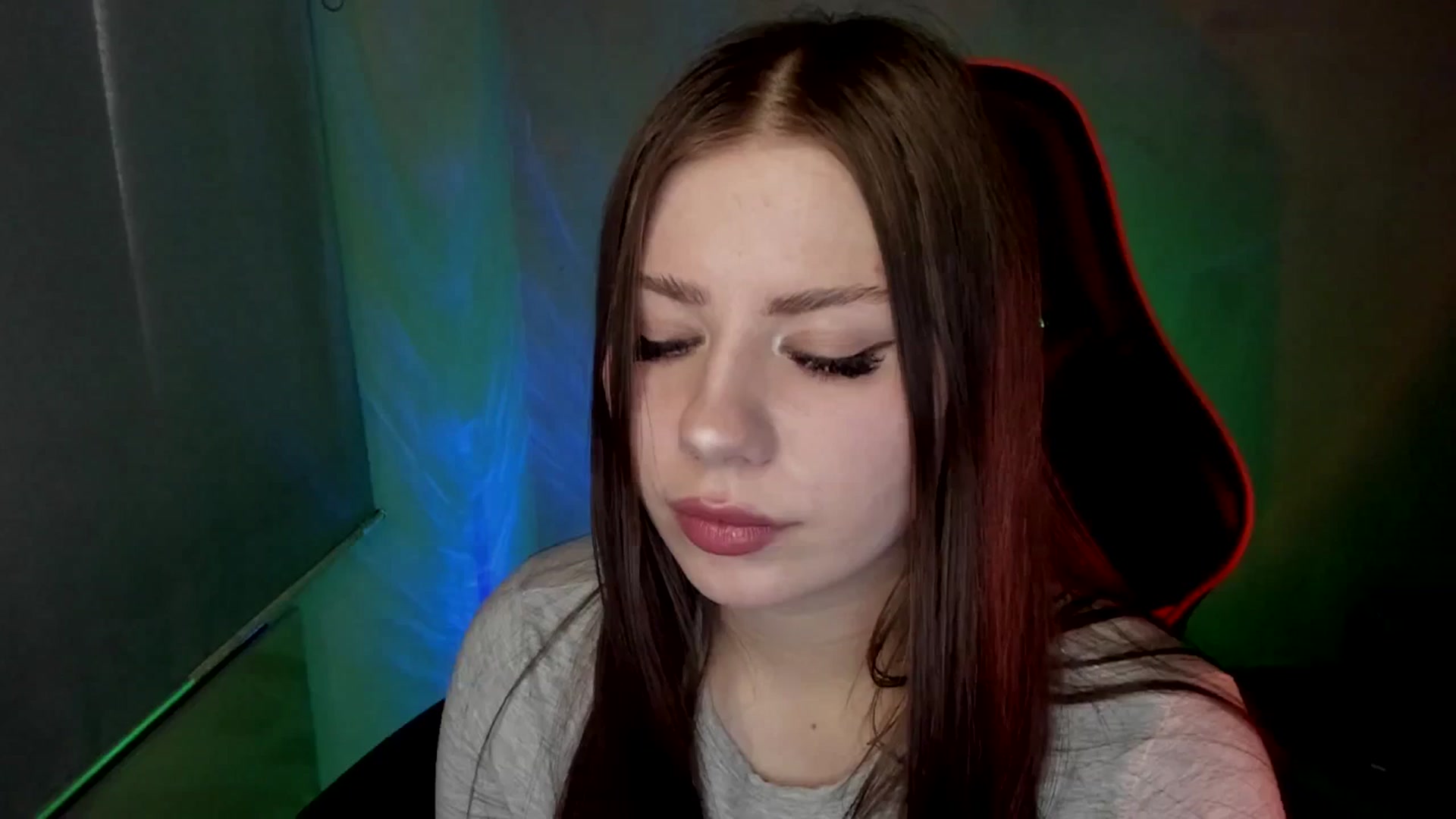 Gallery image thumbnail from FlyingDream's myfreecams stream on, 05/20/2025, 16:04 image 16 of 20