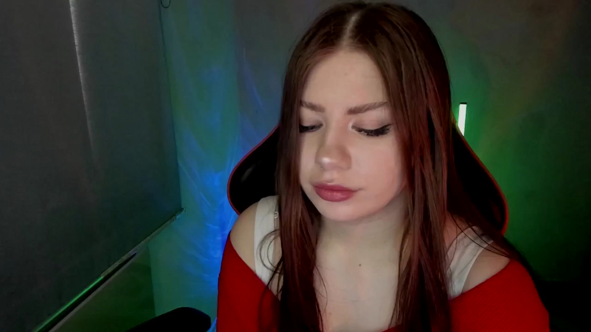 Gallery image thumbnail from FlyingDream's myfreecams stream on, 05/21/2025, 11:27 image 17 of 20