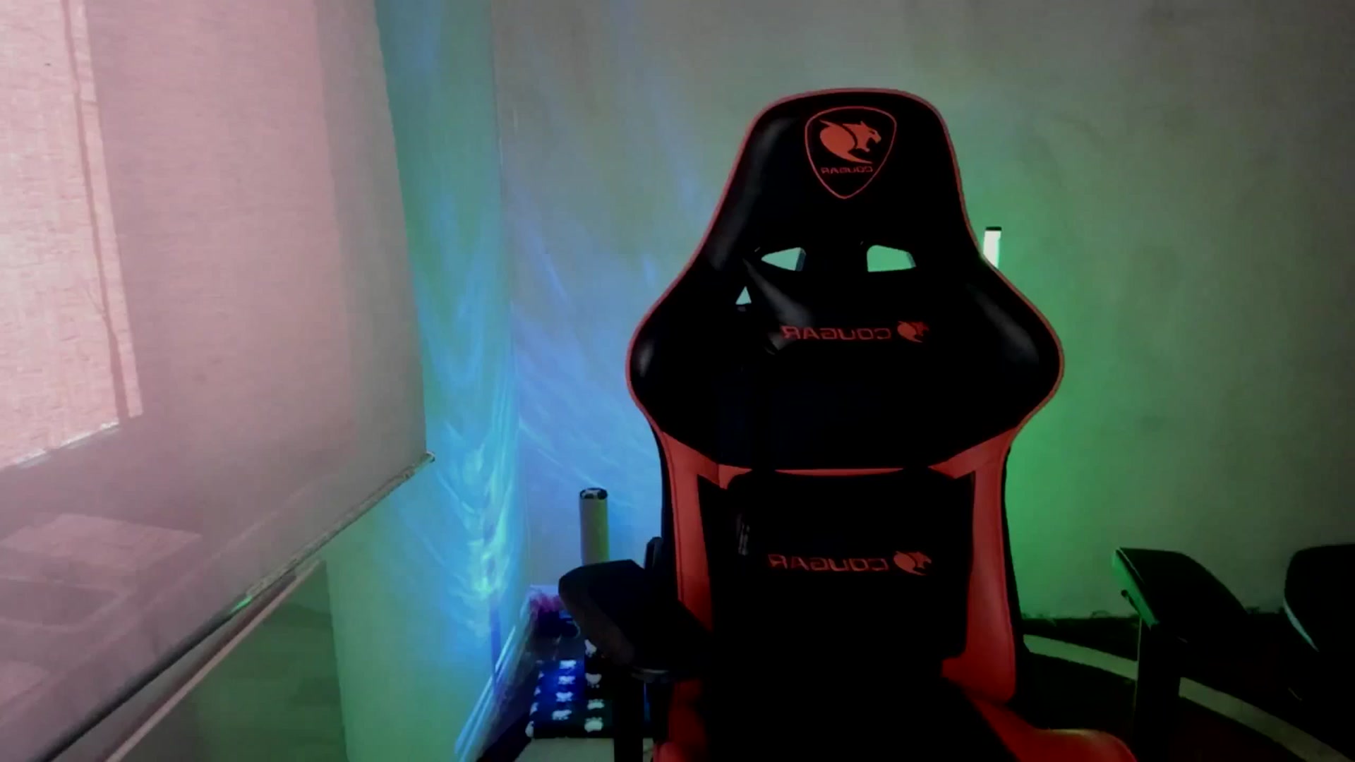 Gallery image thumbnail from FlyingDream's myfreecams stream on, 05/25/2025, 13:51 image 19 of 20