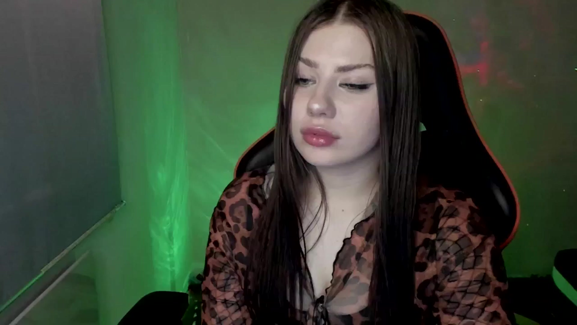 Gallery image thumbnail from FlyingDream's myfreecams stream on, 05/30/2025, 12:55 image 11 of 20