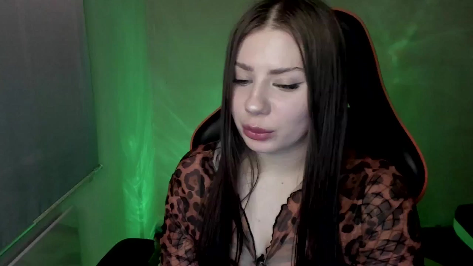 Gallery image thumbnail from FlyingDream's myfreecams stream on, 05/30/2025, 12:55 image 14 of 20
