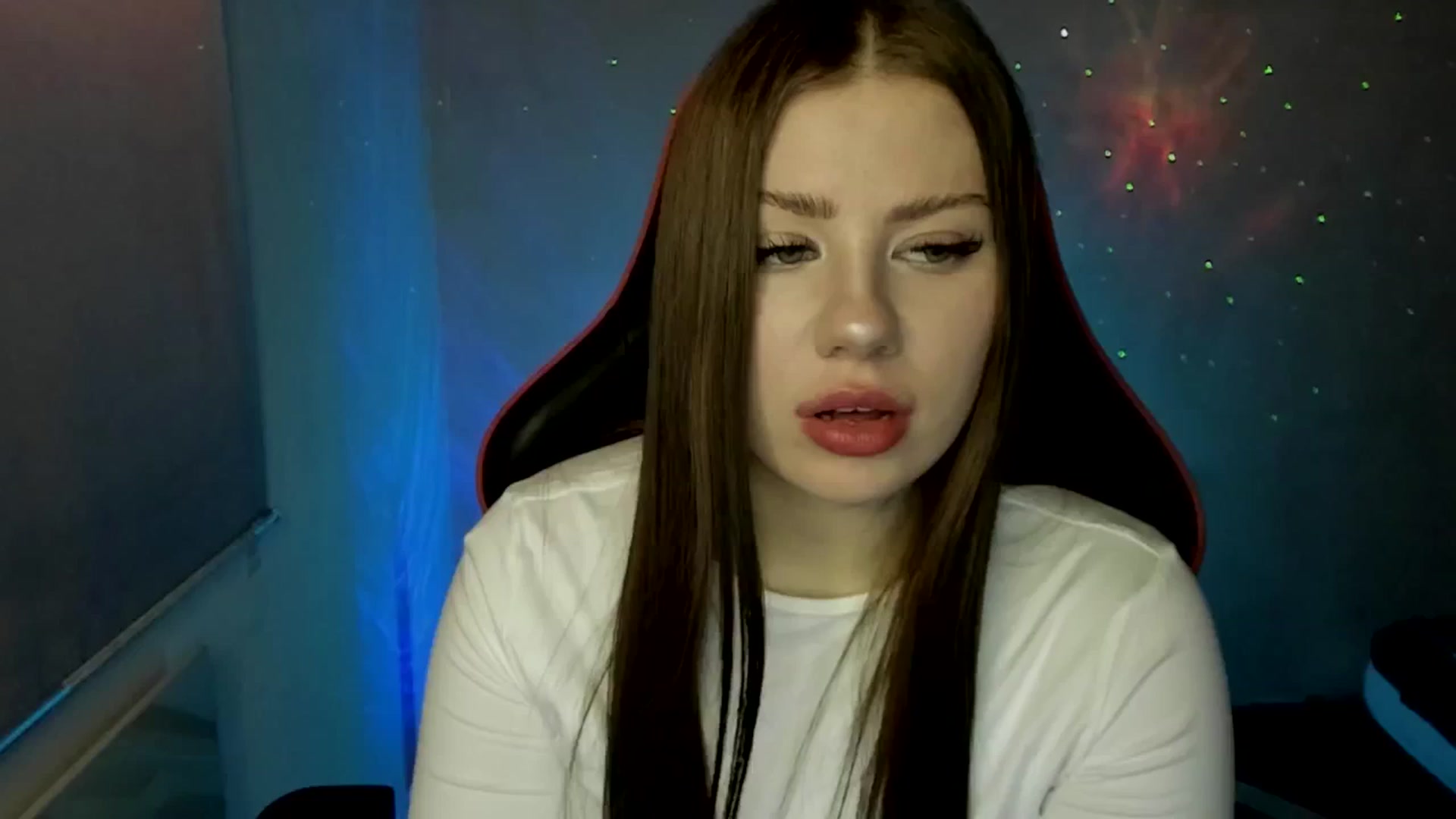 Gallery image thumbnail from FlyingDream's myfreecams stream on, 05/31/2025, 12:42 image 14 of 20