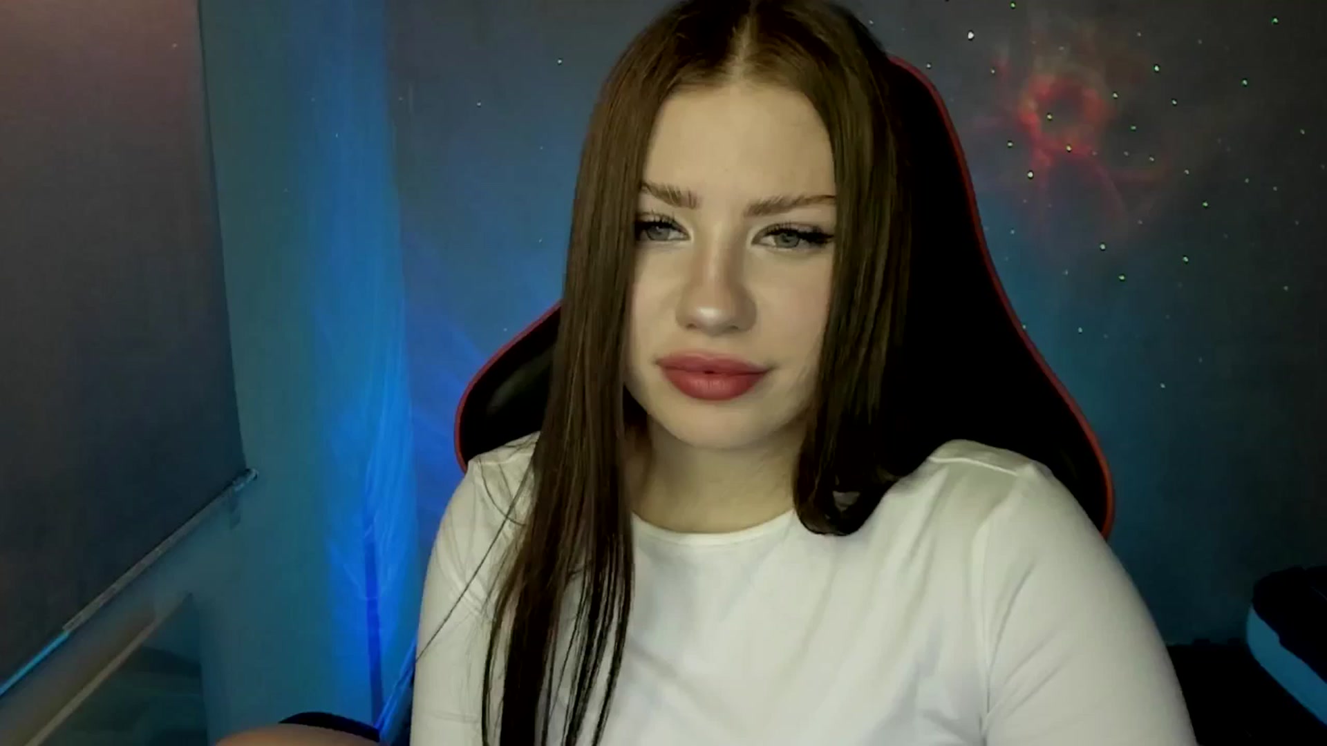 Gallery image thumbnail from FlyingDream's myfreecams stream on, 05/31/2025, 12:42 image 6 of 20
