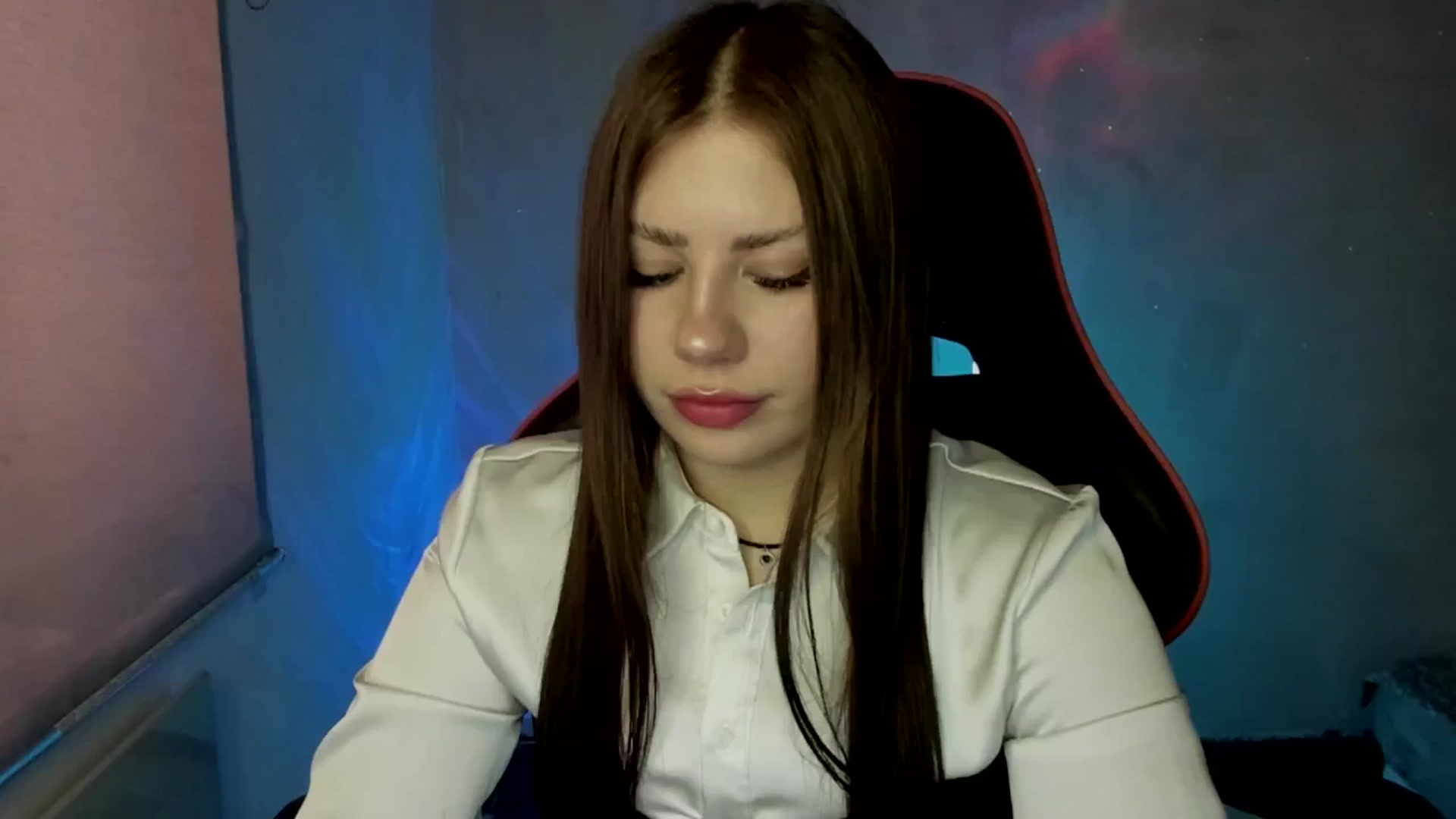 Gallery image thumbnail from FlyingDream's myfreecams stream on, 06/04/2025, 11:13 image 17 of 20