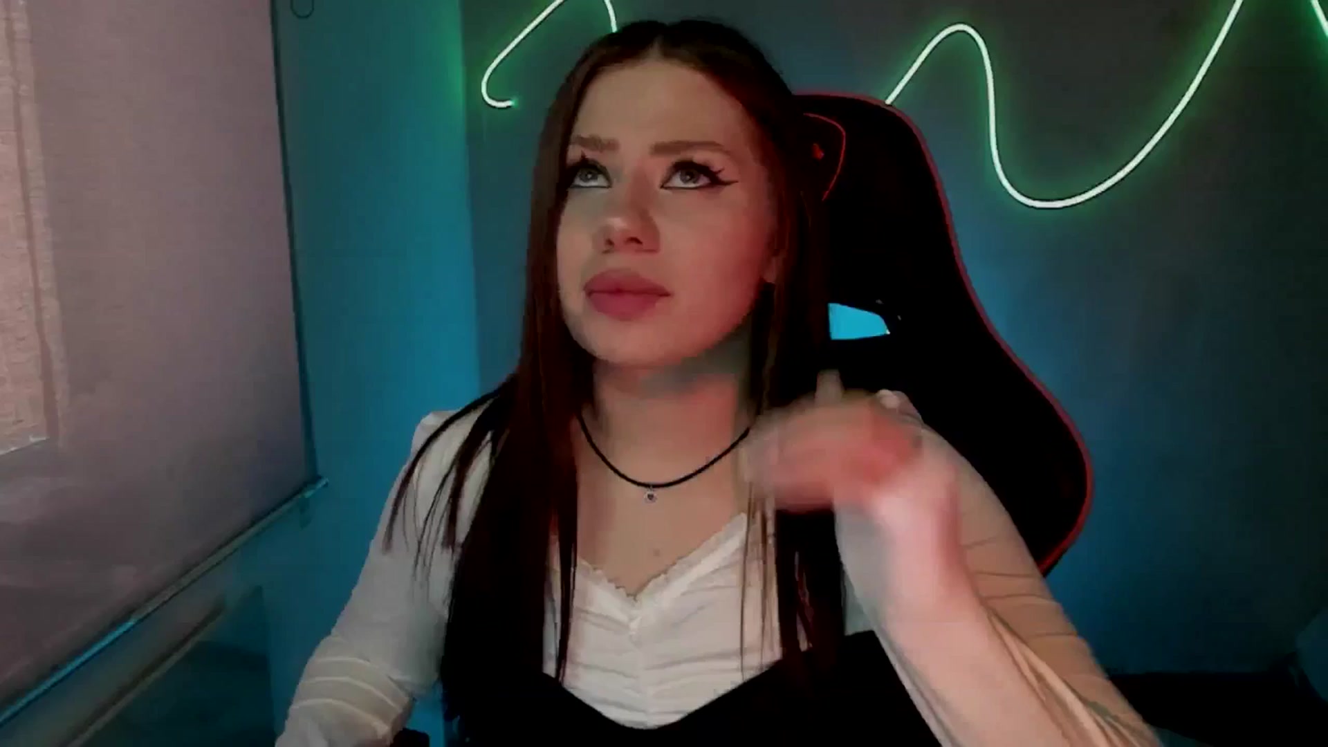 Gallery image thumbnail from FlyingDream's myfreecams stream on, 06/11/2025, 11:33 image 1 of 20