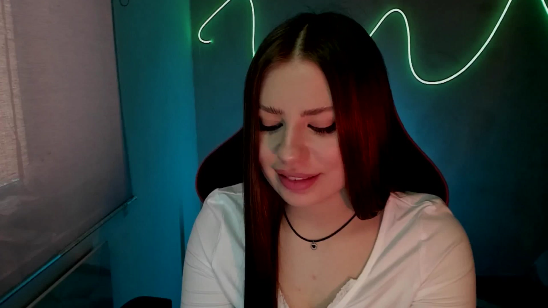 Gallery image thumbnail from FlyingDream's myfreecams stream on, 06/11/2025, 11:33 image 6 of 20