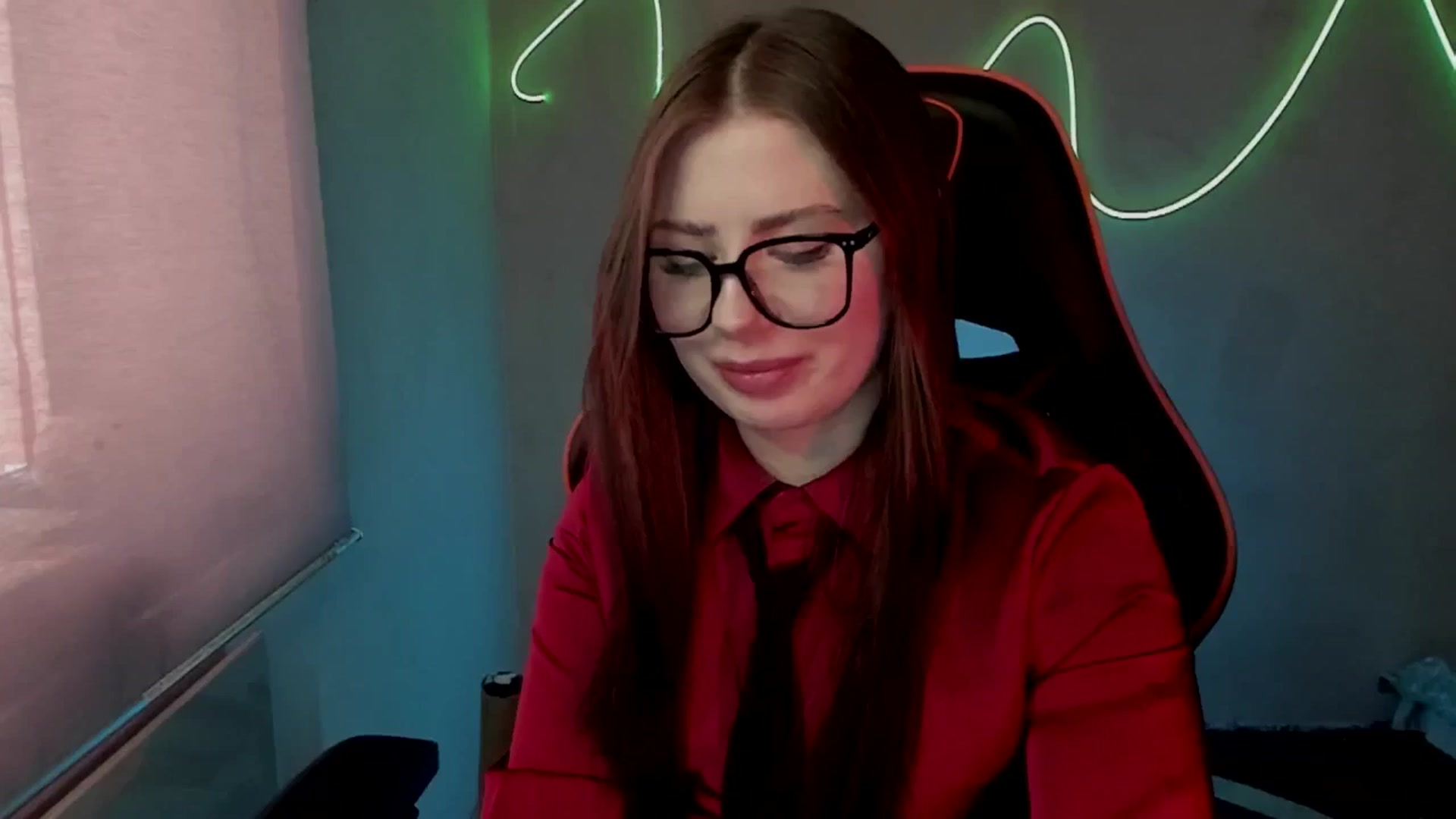 Gallery image thumbnail from FlyingDream's myfreecams stream on, 06/13/2025, 10:29 image 16 of 20