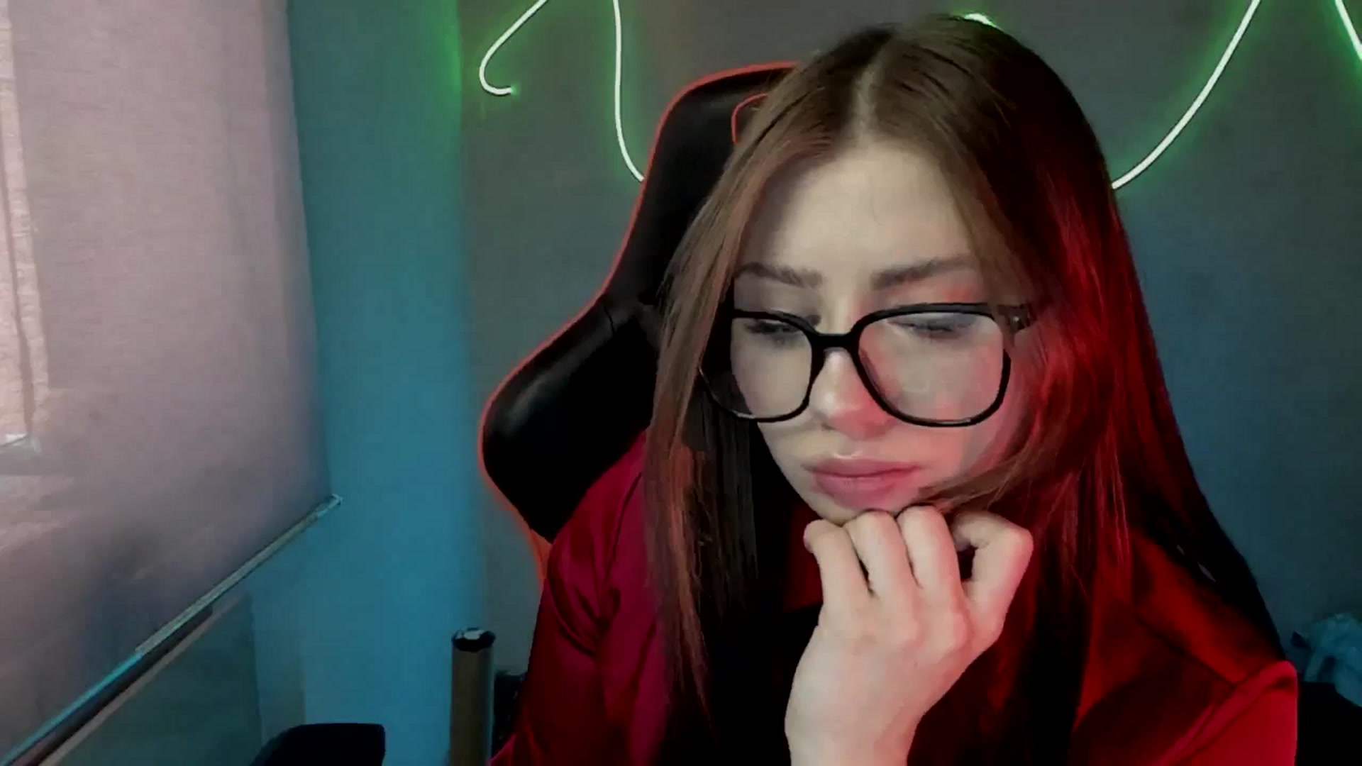 Gallery image thumbnail from FlyingDream's myfreecams stream on, 06/13/2025, 10:29 image 15 of 20