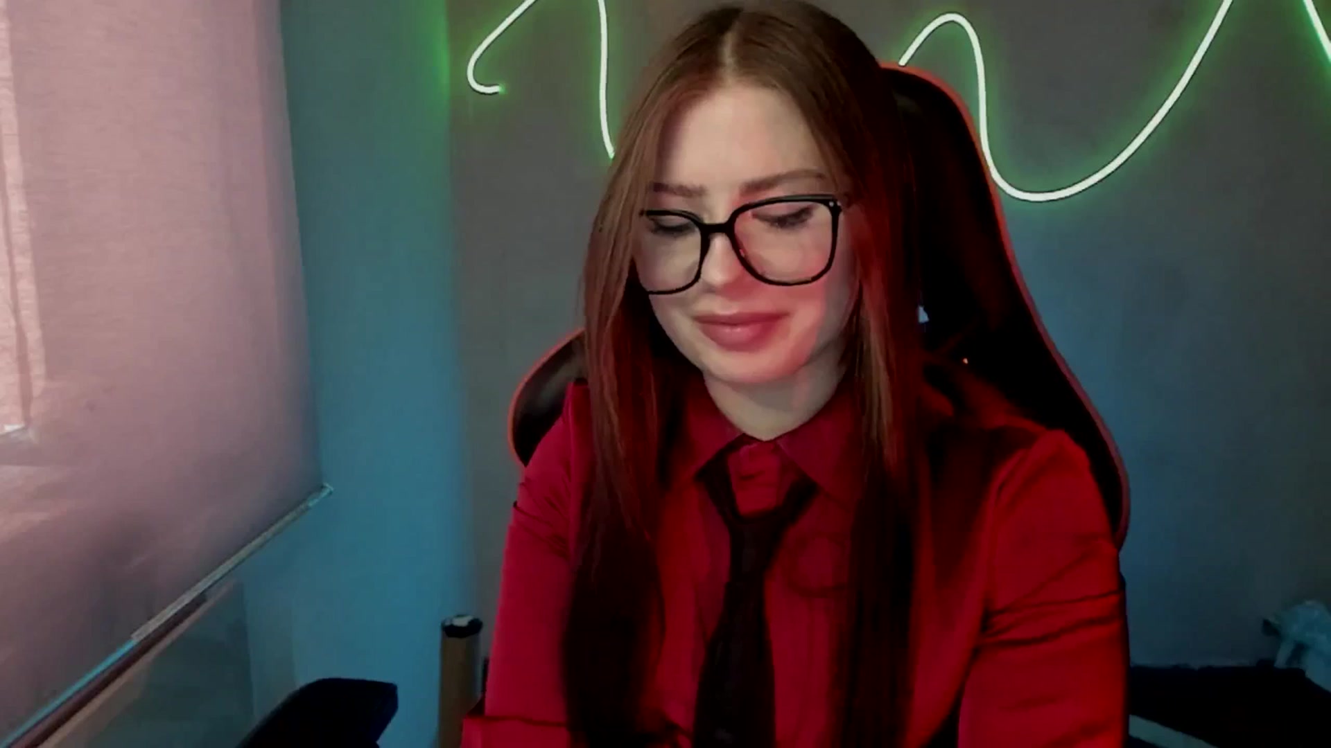 Gallery image thumbnail from FlyingDream's myfreecams stream on, 06/13/2025, 10:29 image 17 of 20
