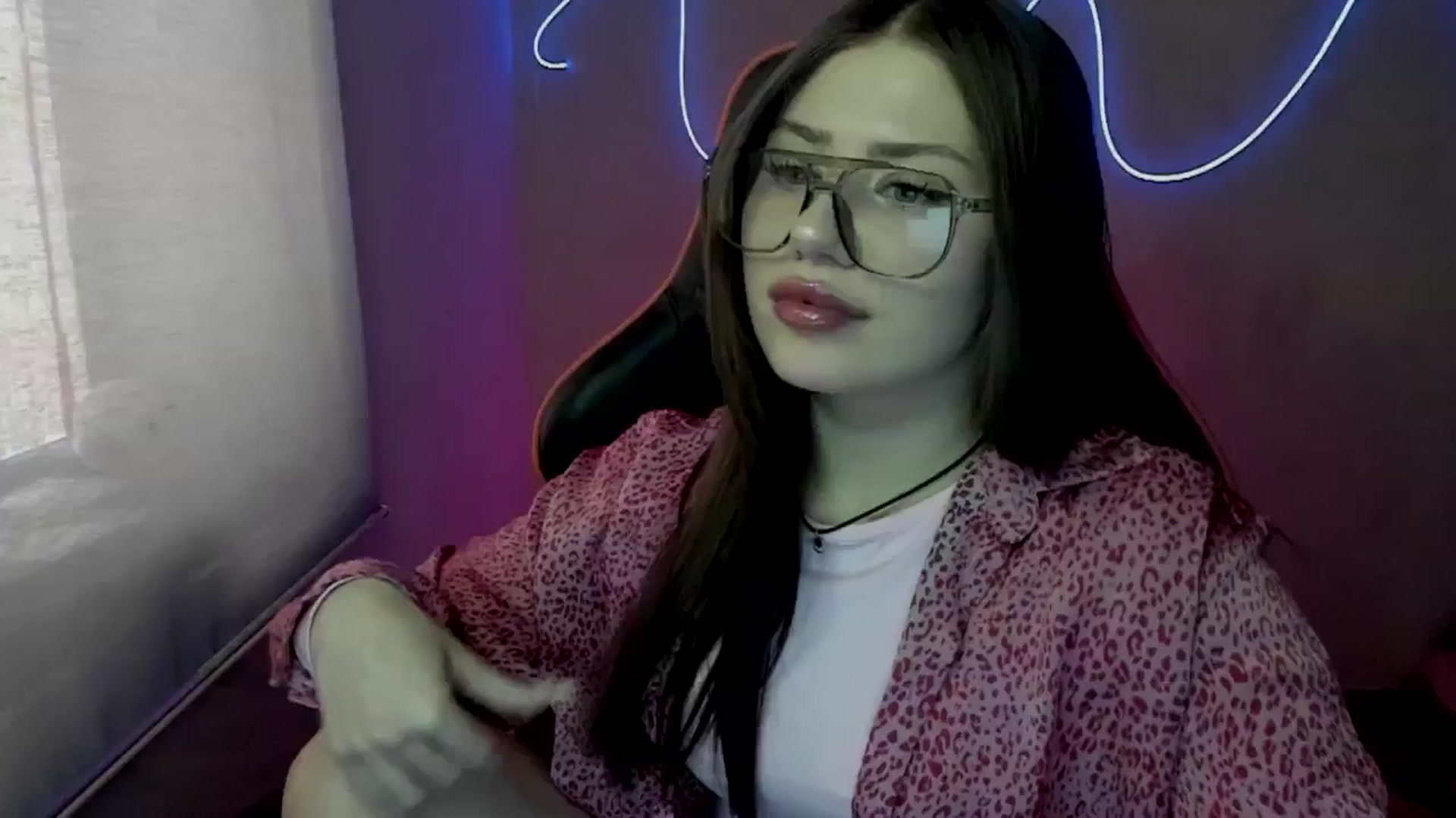 Gallery image thumbnail from FlyingDream's myfreecams stream on, 06/15/2025, 11:09 image 2 of 20