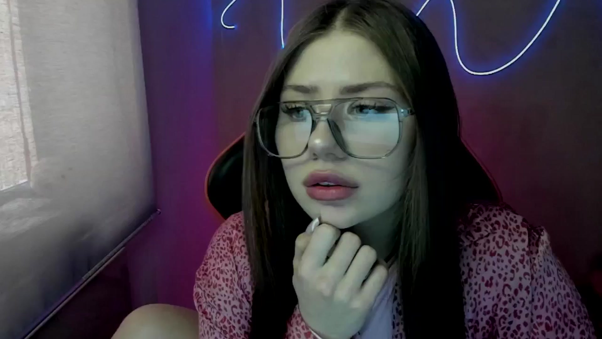 Gallery image thumbnail from FlyingDream's myfreecams stream on, 06/15/2025, 11:09 image 1 of 20