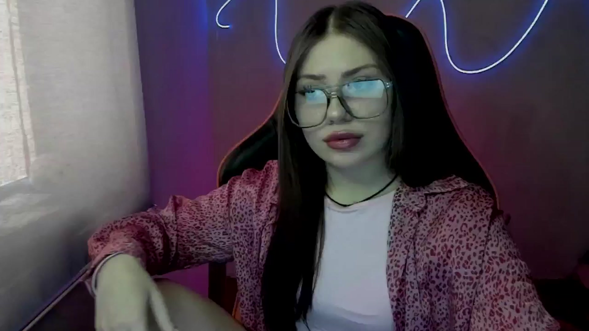 Gallery image thumbnail from FlyingDream's myfreecams stream on, 06/15/2025, 11:09 image 5 of 20