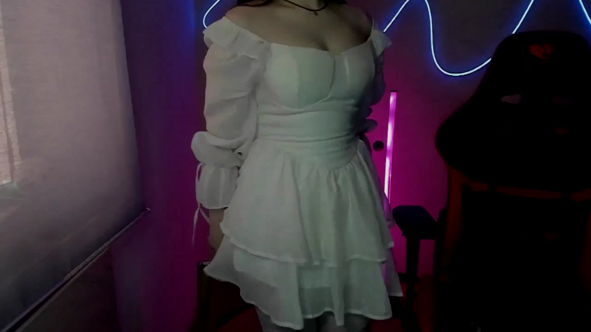 Gallery image thumbnail from FlyingDream's myfreecams stream on, 06/16/2025, 10:44 image 6 of 20