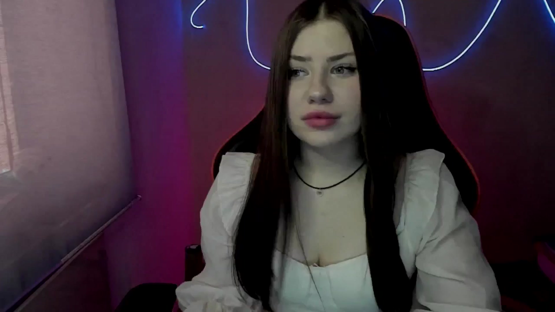 Gallery image thumbnail from FlyingDream's myfreecams stream on, 06/16/2025, 10:44 image 1 of 20