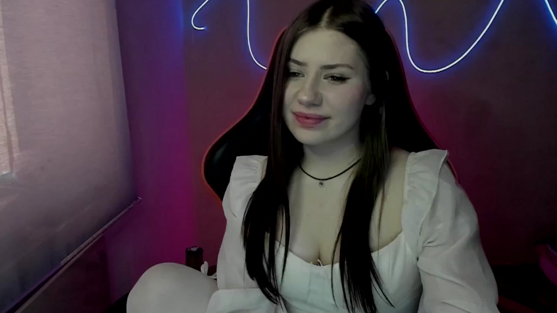 Gallery image thumbnail from FlyingDream's myfreecams stream on, 06/16/2025, 10:59 image 20 of 20