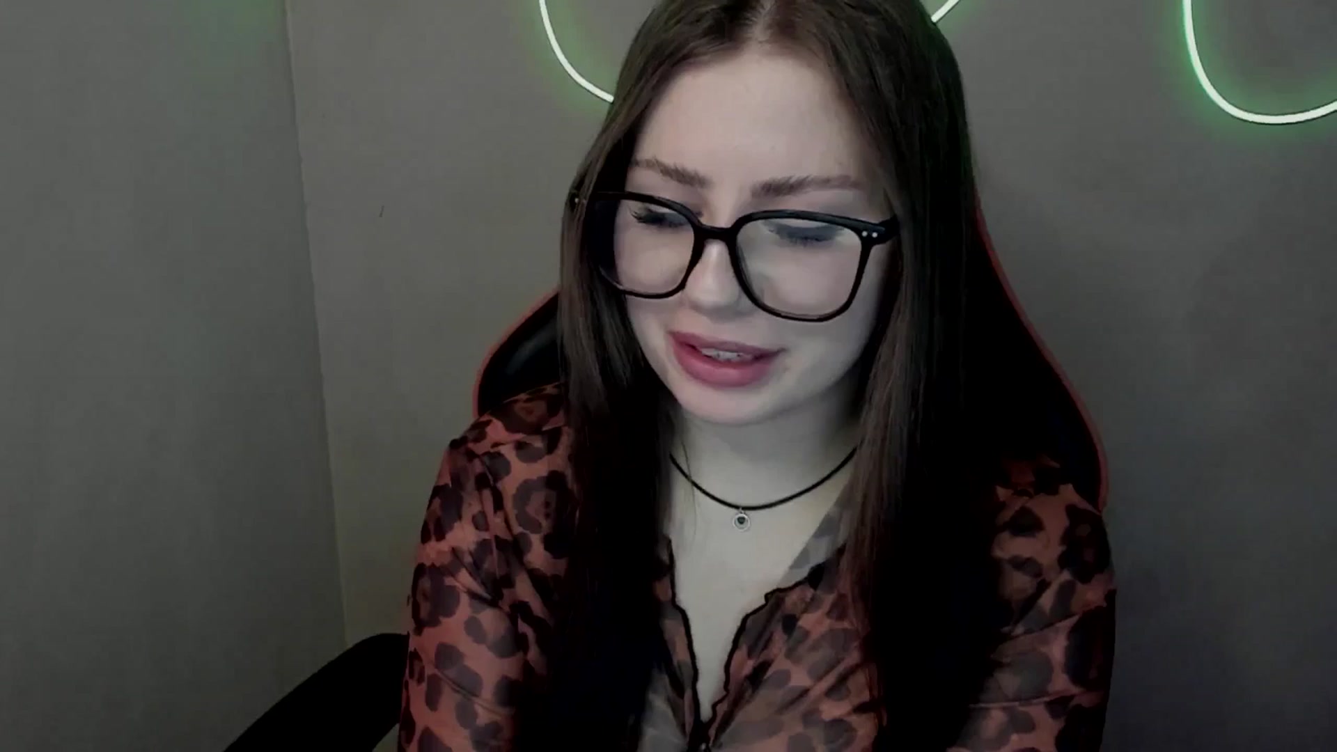 Gallery image thumbnail from FlyingDream's myfreecams stream on, 06/19/2025, 09:58 image 14 of 20