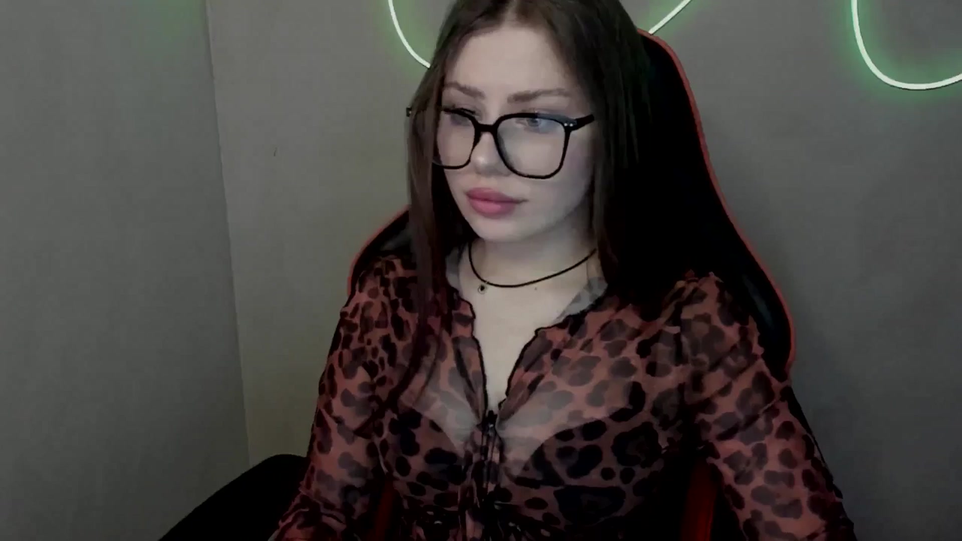 Gallery image thumbnail from FlyingDream's myfreecams stream on, 06/19/2025, 09:58 image 9 of 20