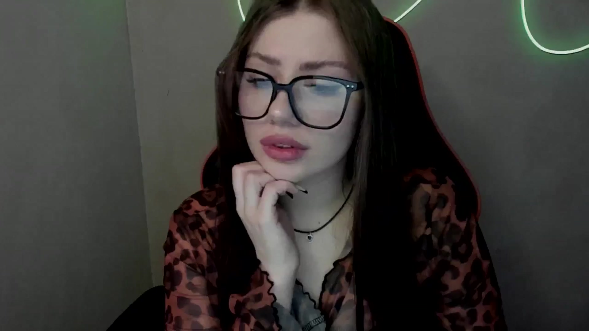 Gallery image thumbnail from FlyingDream's myfreecams stream on, 06/19/2025, 09:58 image 7 of 20