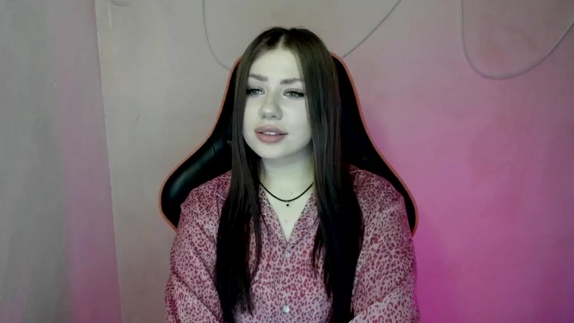 Gallery image thumbnail from FlyingDream's myfreecams stream on, 06/20/2025, 10:07 image 1 of 20