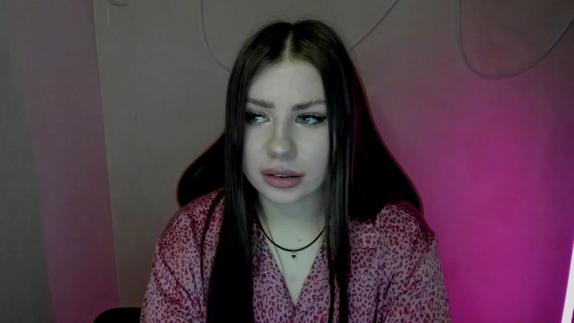 Gallery image thumbnail from FlyingDream's myfreecams stream on, 06/20/2025, 10:07 image 9 of 20