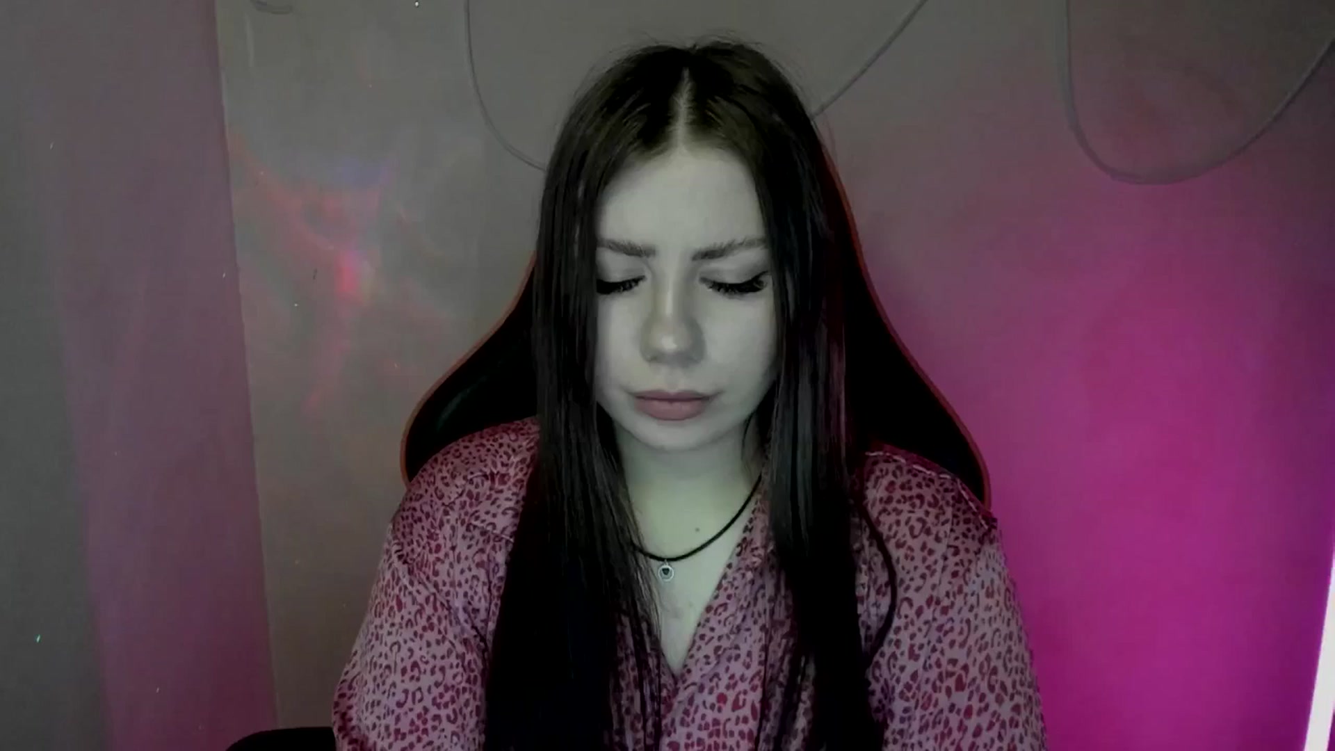 Gallery image thumbnail from FlyingDream's myfreecams stream on, 06/20/2025, 10:07 image 15 of 20