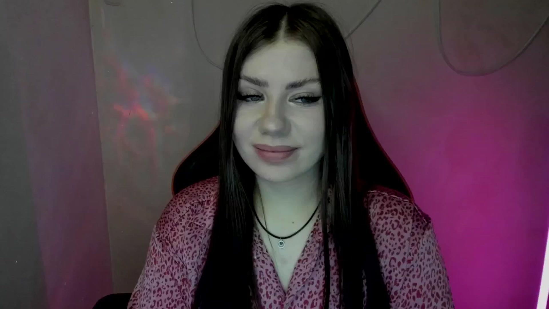 Gallery image thumbnail from FlyingDream's myfreecams stream on, 06/20/2025, 10:07 image 19 of 20