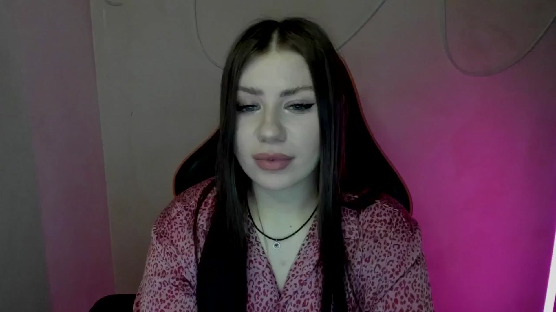 Gallery image thumbnail from FlyingDream's myfreecams stream on, 06/20/2025, 10:07 image 7 of 20