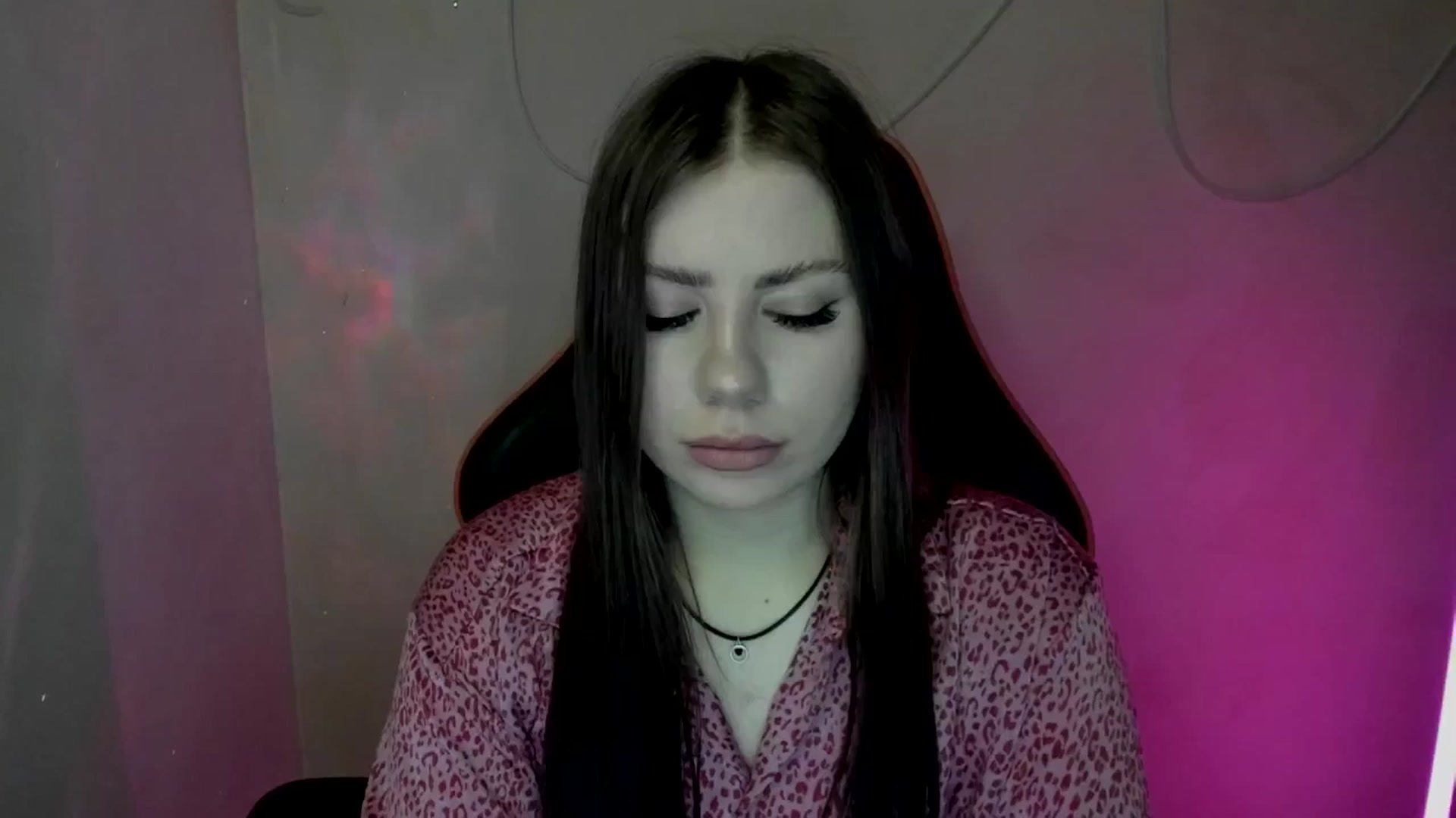 Gallery image thumbnail from FlyingDream's myfreecams stream on, 06/20/2025, 10:07 image 16 of 20